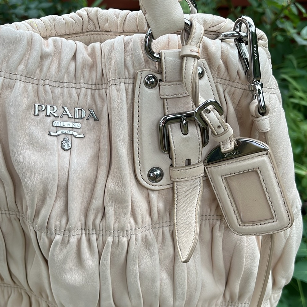 Pre-loved Prada Nappa Gaufre’ ECRU’ Satchel Two Way Bag - Picture 7 of 17